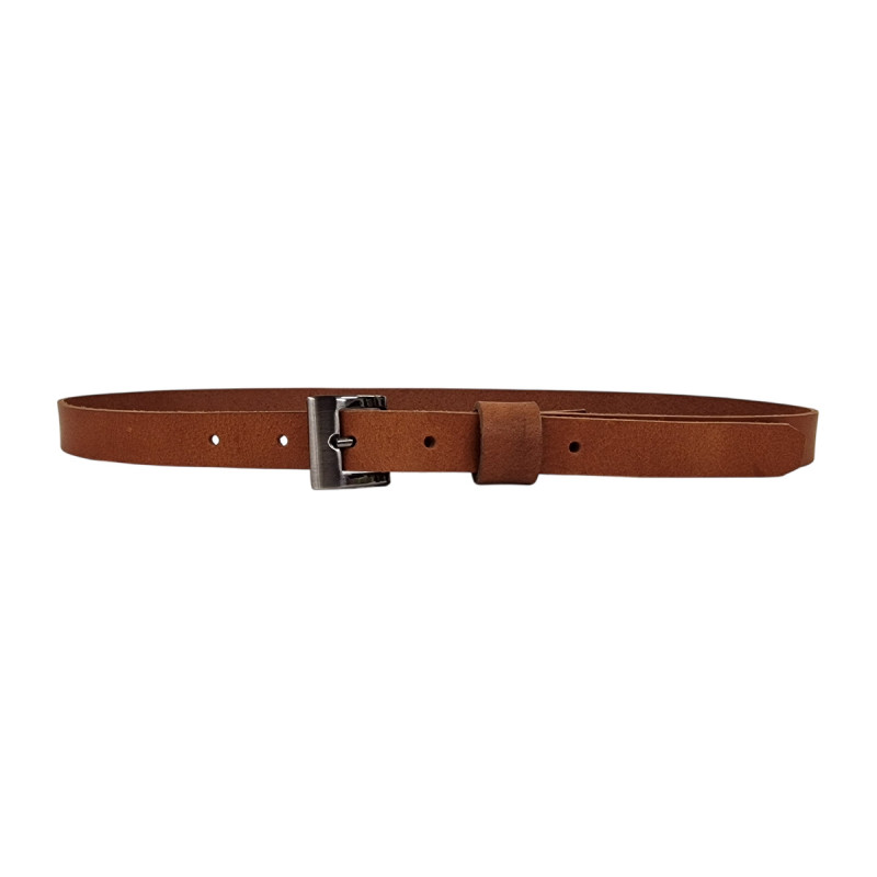 Ceinture fine souple et légère marron cognac.  Manufacturée à la main dans notre atelier, Tucker
